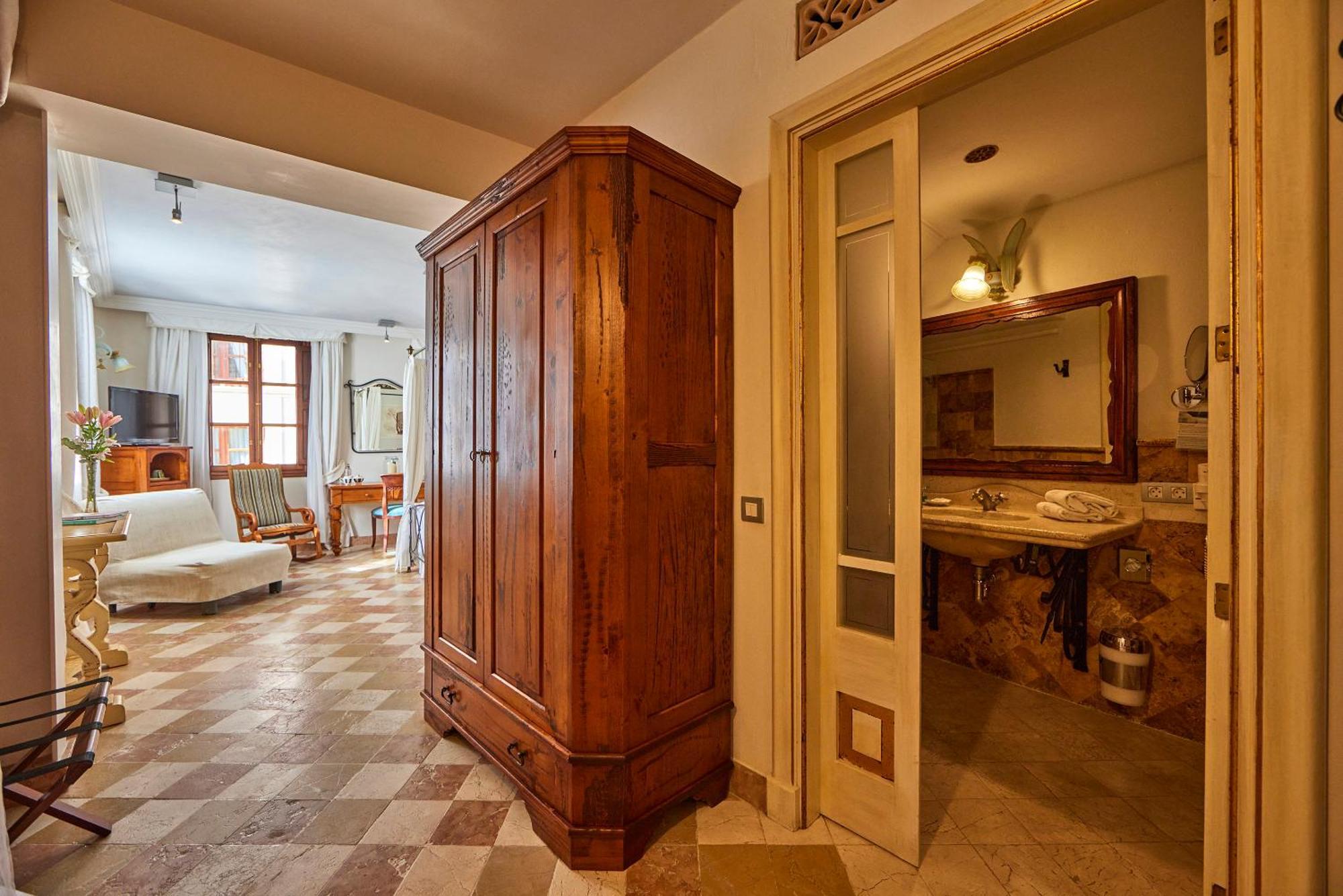 Son Sant Jordi Hotel 4*